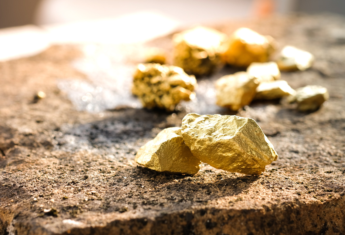 Biogenic Thiosulfate for Sustainable Gold Extraction